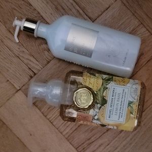 NEW/BUNDLE/2-ITEMS/FOAMING HAND SOAP/BODY LOTION